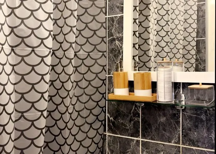 213 Ile Des Pecheurs, Vue Port *