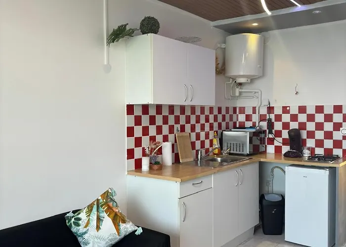 213 Ile Des Pecheurs, Vue Port