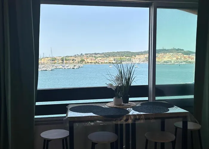 213 Ile Des Pecheurs, Vue Port * Agde